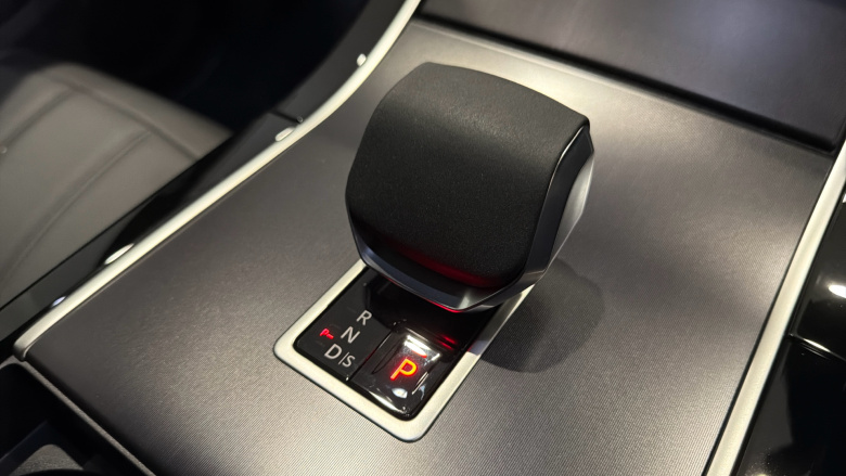 Land Rover Range Rover Evoque 1.5 P270e Dynamic SE 5dr Auto Hatchback